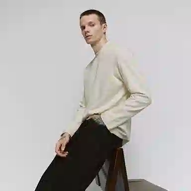 URBAN REVIVO UR T T_