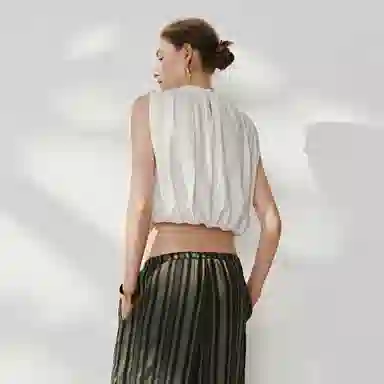 URBAN REVIVO UR T T_