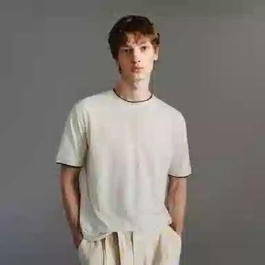 URBAN REVIVO UR T T_