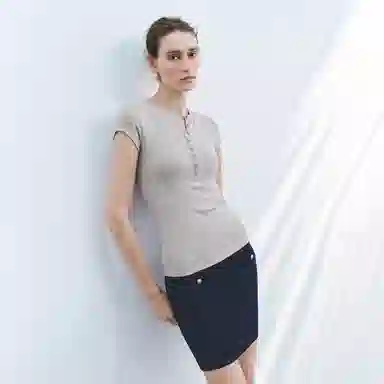 URBAN REVIVO UR T T_