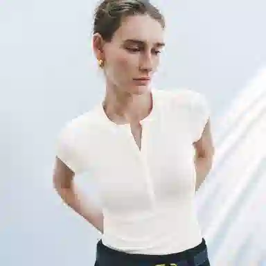 URBAN REVIVO UR T T_