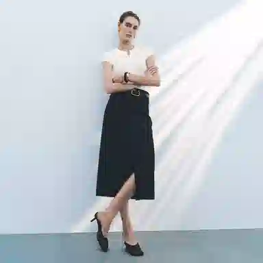 URBAN REVIVO UR T T_