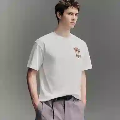 URBAN REVIVO UR T T_