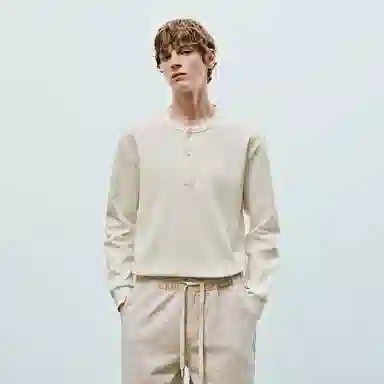 URBAN REVIVO UR T T_