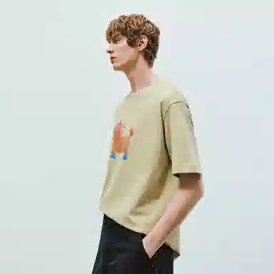 URBAN REVIVO UR TU T_