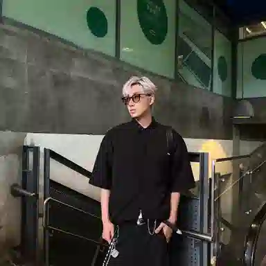 ARNODEFRANCE KANYE WEST