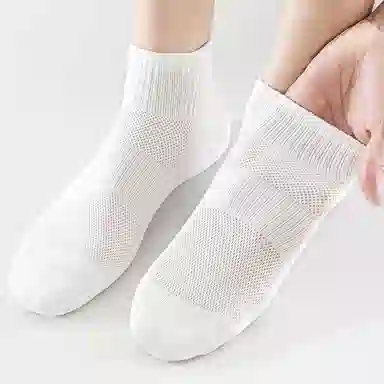 100