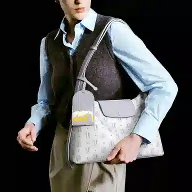 NUCELLE HOBO PVC