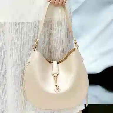 NUCELLE HOBO