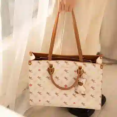 NUCELLE PVC Tote