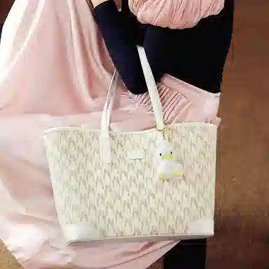 NUCELLE PVC Tote