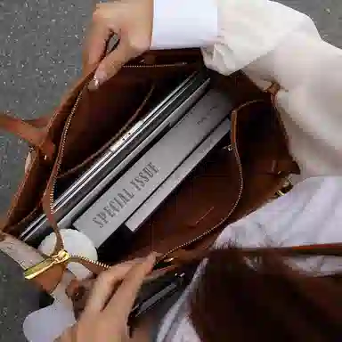 NUCELLE PVC Tote