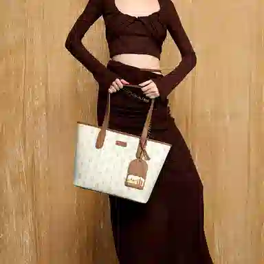 NUCELLE PVC Tote