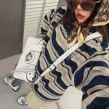 JELLYTOYBOY Soft Moon Bag White