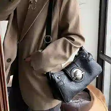 JELLYTOYBOY Soft Moon Bag White