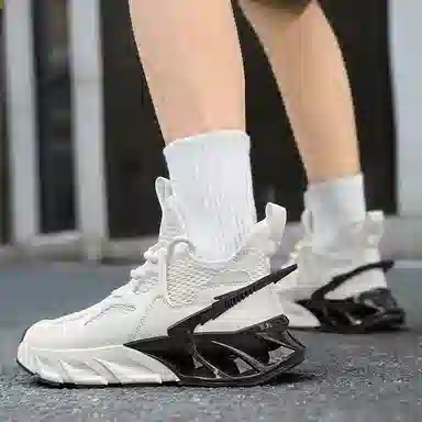 MESUCA Low Top Sneakers