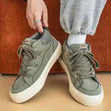 MESUCA Low Top Sneakers