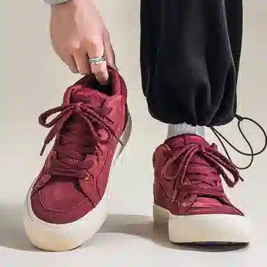 MESUCA Low Top Sneakers