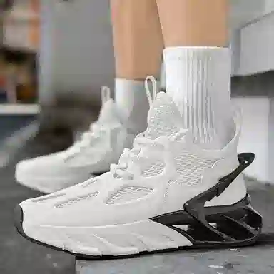 MESUCA Low Top Sneakers