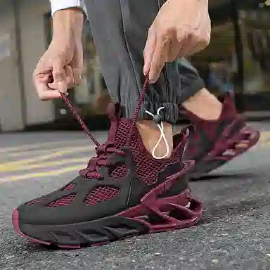 MESUCA Low Top Sneakers