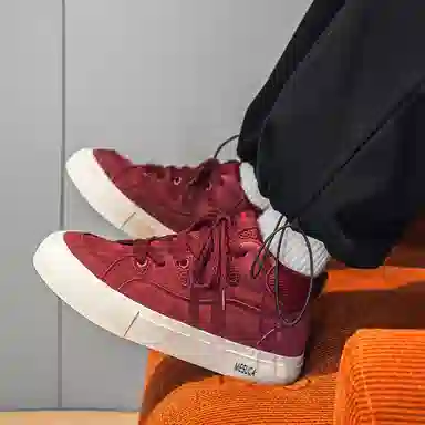 MESUCA Low Top Sneakers