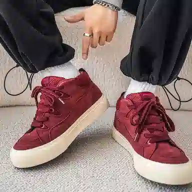 MESUCA Low Top Sneakers