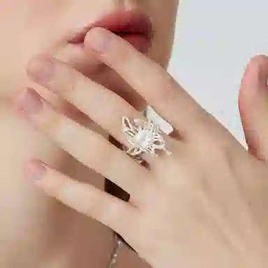 QUANDO Black Butterfly Ring