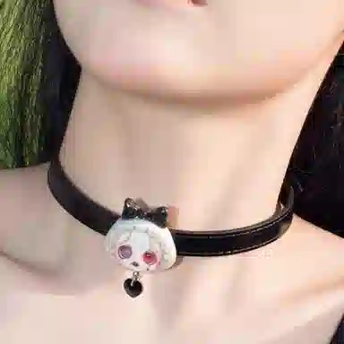 QUANDO Milky Necklace