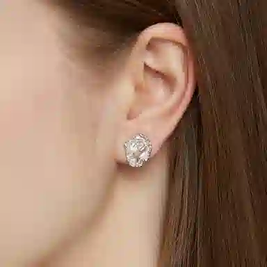 QUANDO Mysterious Face S925 Silver Studs