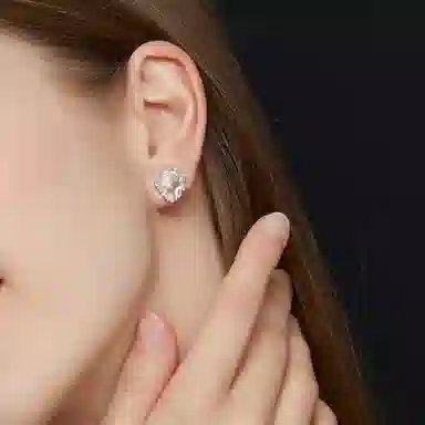 QUANDO Mysterious Face S925 Silver Studs