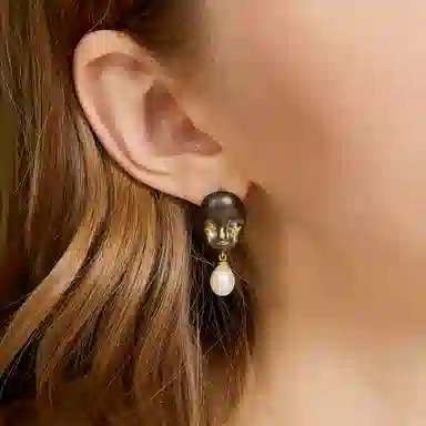 QUANDO Black Witch's Tears Silver Earrings
