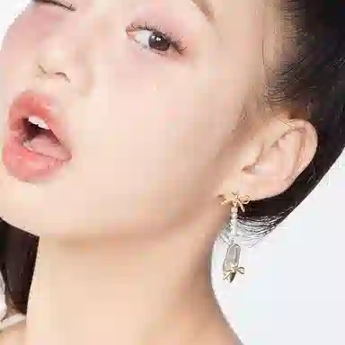 QUANDO Silver Earrings