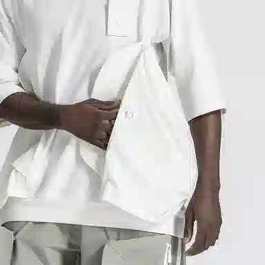NORVINCY T