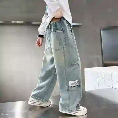 黑恐龙牛仔裤 休闲时尚宽松