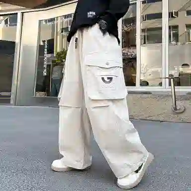 黑恐龙牛仔裤 舒适儿童痞帅风