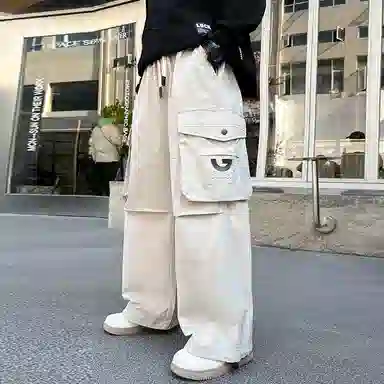 黑恐龙牛仔裤 舒适儿童痞帅风