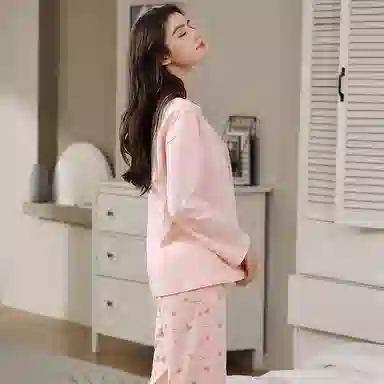 Huggy Kissy Cotton Crewneck Pajama Set Light Pink