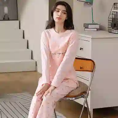 Huggy Kissy Cotton Crewneck Pajama Set Light Pink