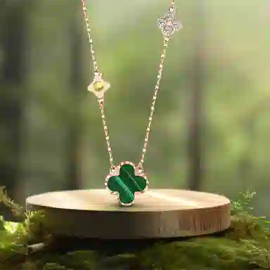 七小匠 国风 小巧精致 简约设计感 幸运四叶草 玛瑙 项链 女款