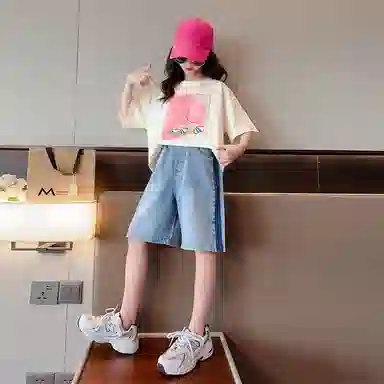 大童 蓝精灵 圆领短袖上衣舒适亲肤柔软纯色五分裤休闲运动套装 白色