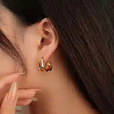 ATPLAY ins +925