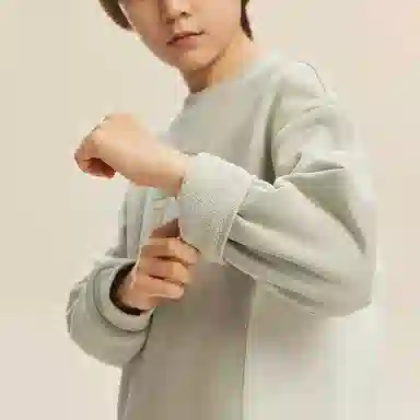 安踏儿童 简约字母圆领套头舒适百搭长袖卫衣 淡青灰 青少年