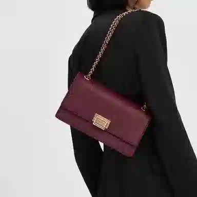 CHARLES&KEITH