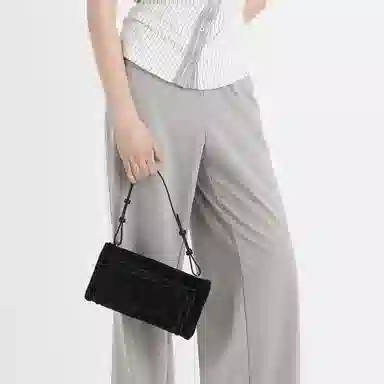 CHARLES&KEITH