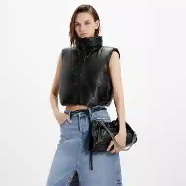 CHARLES&KEITH Soft Large Chain Tote Noir Cream