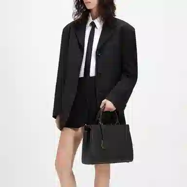 CHARLES&KEITH