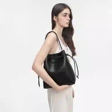 CHARLESKEITH Jet BlackBeige