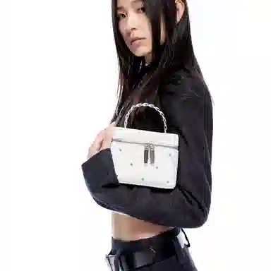 CHARLES&KEITH 王者荣耀合作系列