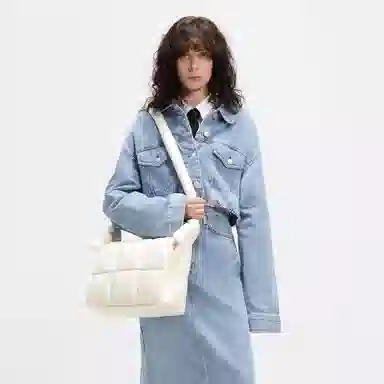 CHARLES&KEITH Jet Black/Cream