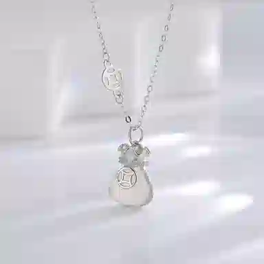 幸囍礼 新中式招财转运铜钱福袋 复古国潮风轻奢精致代代有福吊坠 小众高级感设计 玉髓 项链 女款